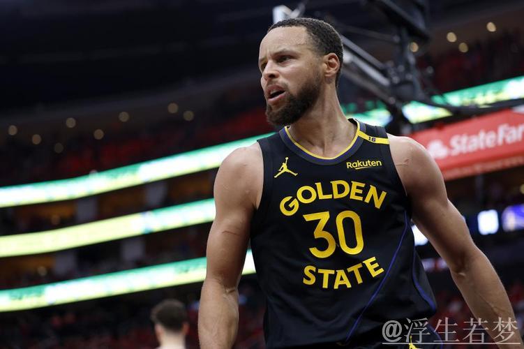 勇士上演黑七奇迹 4-3逆转火箭晋级西部半决赛 勇士上演黑七奇迹 4-3逆转火箭晋级西部半决赛